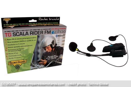 kit main libre TG Scala Rider pour recevoir la FM