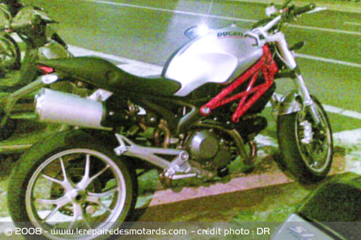 Ducati Monster 1100