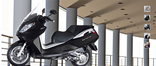 scooter Peugeot Satellis en location avec Hertz