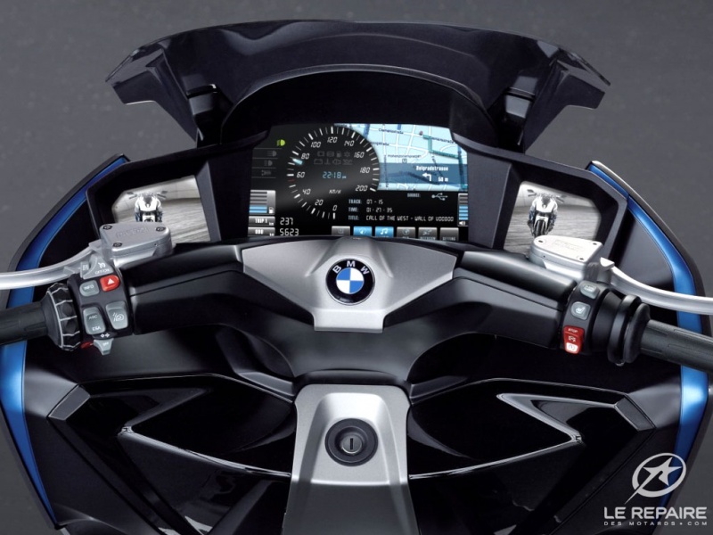 Scooter BMW Concept C poste de pilotage