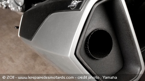 Yamaha VMax Hyper Modified par Ludovic Lazareth