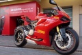 Ducati 1199 Panigale chausse premire monte Pirelli Diablo Supercorsa SP