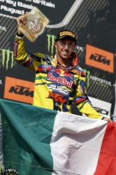MX1 : Cairoli sacré Champion du Monde MX1 au GP de Grande Bretagne - Crédit photo : R. Archer / KTM