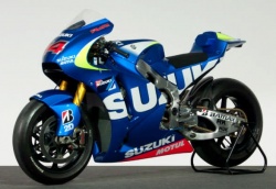 La MotoGP Suzuki et De Puniet au Salon de Paris