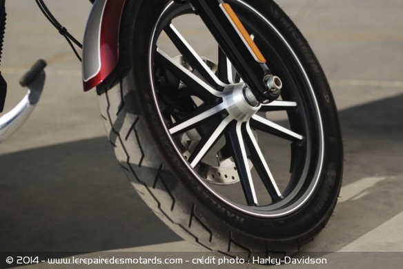 Custom Harley-Davidson Street Bob Special Edition