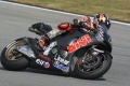 MotoGP   Bradl progresse  Sepang