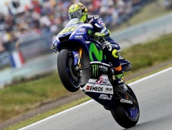 MotoGP : Rossi en pole à Assen