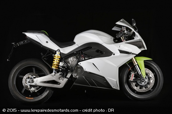 Motos électriques Energica modèle Ego blanche profil