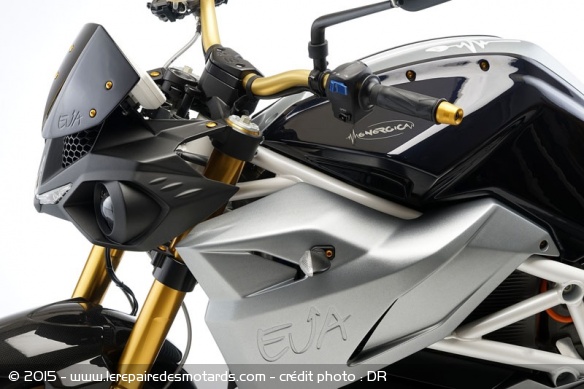 Motos électriques Energica modèle détail Eva