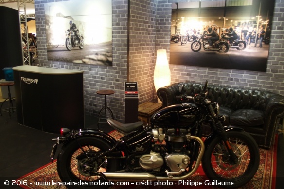Triumph Bobber au salon Moto Légendes