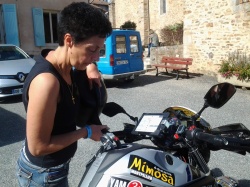 Moto Tour - portrait du jour : Elisabeth, épouse de l'assistance