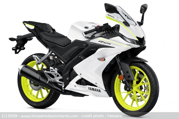 Yamaha YZF-R125 Competition White