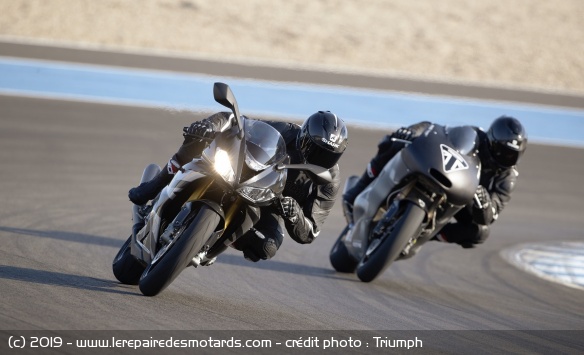 La Triumph Daytona 765 et la Moto2