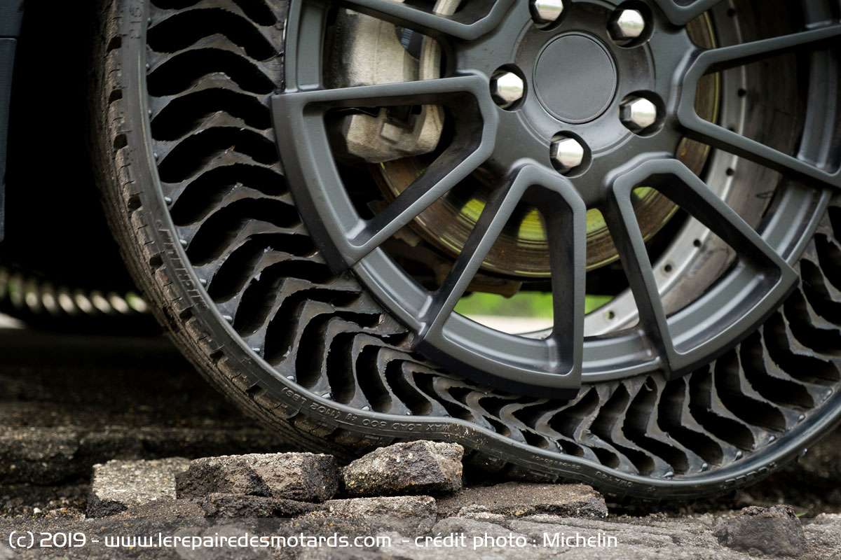 Michelin lance le pneu sans air