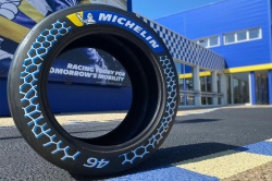 Michelin dévoile un pneu de compétition recyclé