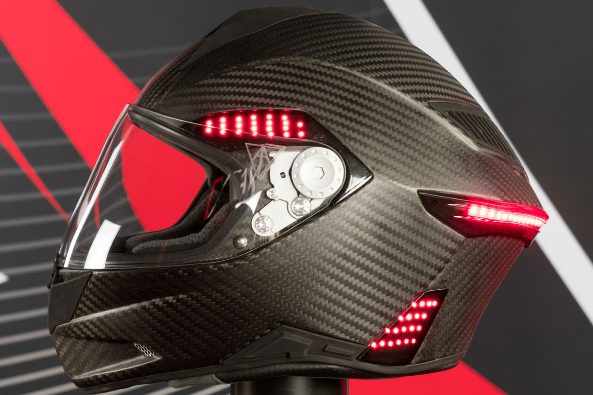 Casque vélo avec clignotant intégré deals
