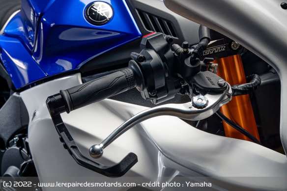 Protège-levier de la Yamaha R1 GYTR