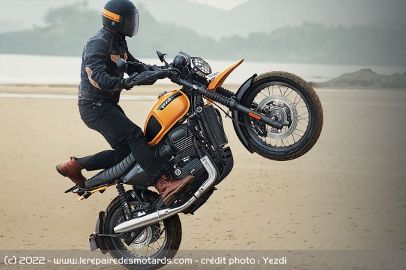 Moto rétro Yezdi Scrambler