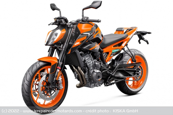 La KTM 890 Duke GP sera disponible en mars