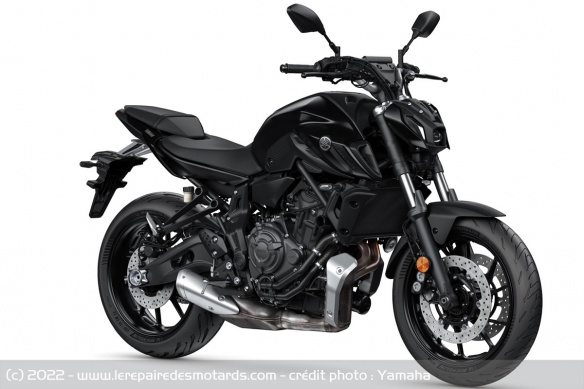 Roadster Yamaha MT-07 tech black