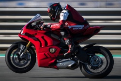Sportive Ducati Panigale V4 2023