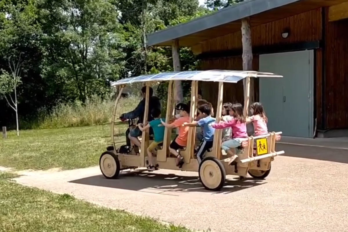 Le vélobus avec assistance électrique pour les crèches et les