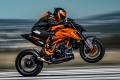 Jeu   Une moto KTM 1390 Super Duke R  gagner