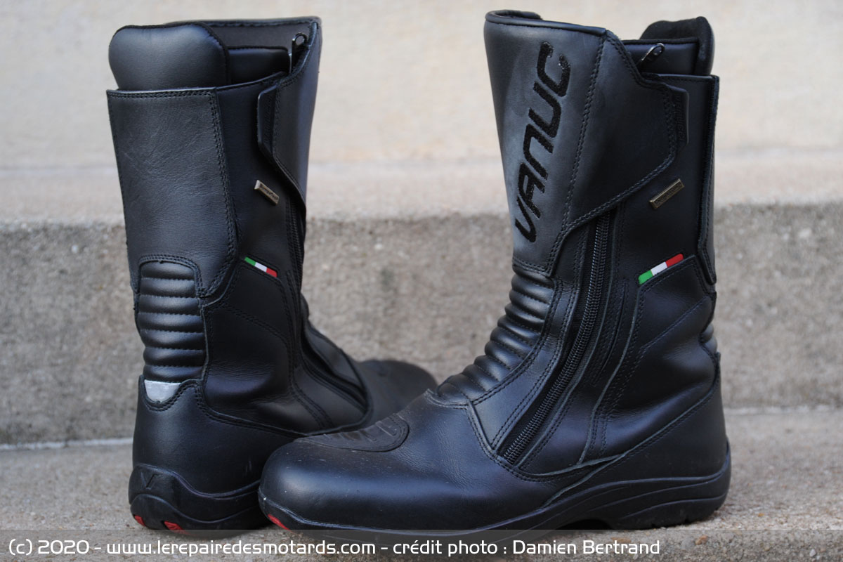 Comment bien choisir ses chaussures moto ?