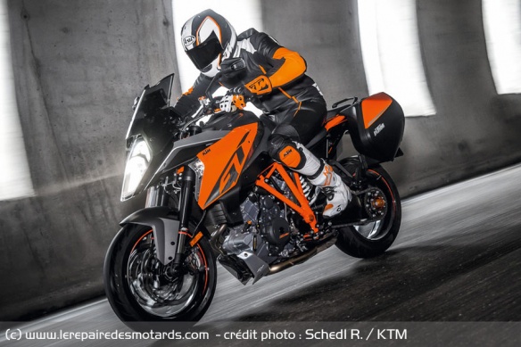 La 1290 Super Duke GT sera la première KTM homologuée Euro4