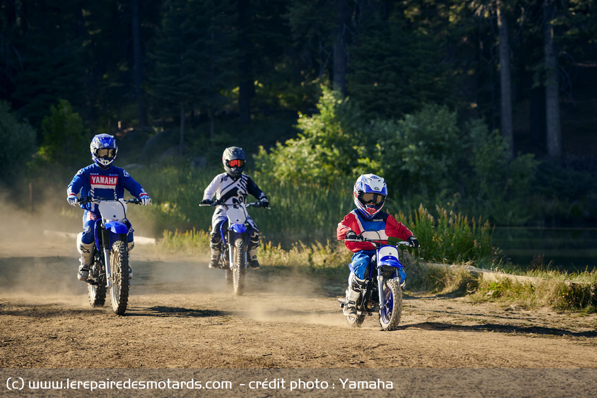 Première Moto Cross débutants : bien la choisir