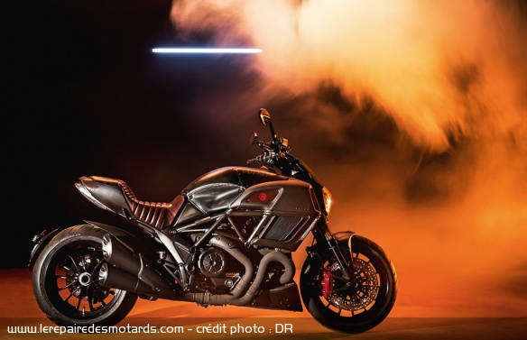 Le top 10 des motos Diesel, Ducati Diavel Diesel !