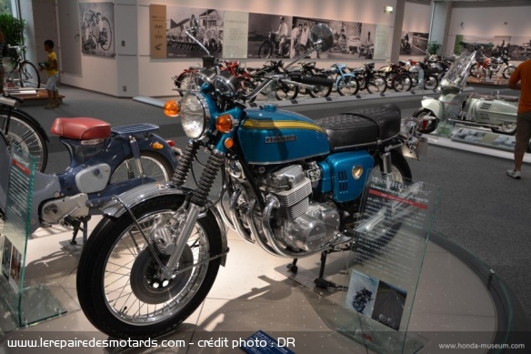 Honda CB 750 au musée de Motegi