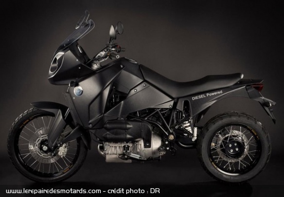 Le top 10 des motos Diesel, Track 800 CDI