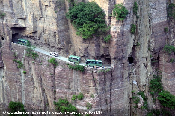 Tunnel routier de Guoliang - Chine