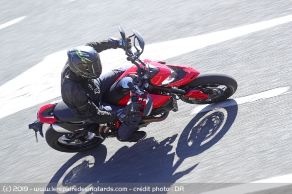 Essai de la Ducati Hypermotard 950 sur voie rapide