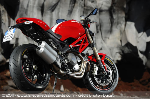 Ducati Monster 1100 Evo ABS et DTC Comme une coul e de lave 