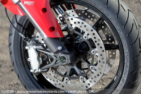 Freins Brembo et Ducati Safety Pack sur Multistrada 1200 DVT