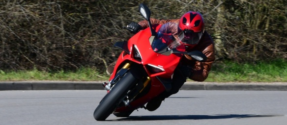 Essai moto Ducati Panigale V4 S