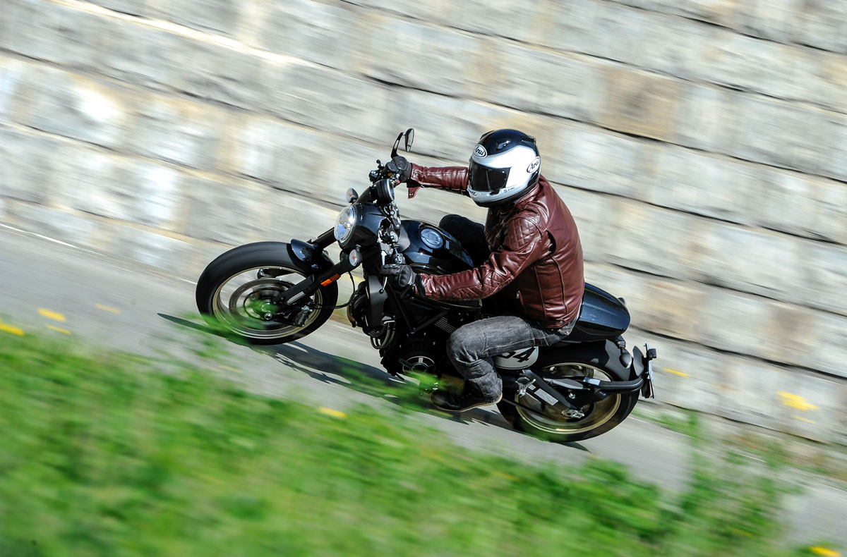 cafe rencontre de moto