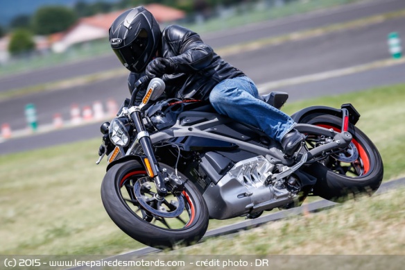 Harley-Davidson LiveWire sur circuit
