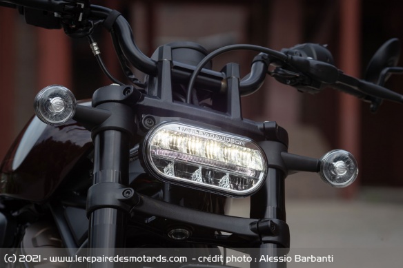 Le phare à LED de la Harley-Davidson Sportster S
