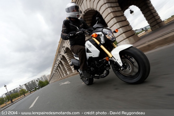 Honda MSX 125 sur route