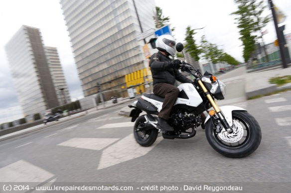 Honda MSX 125 en ville