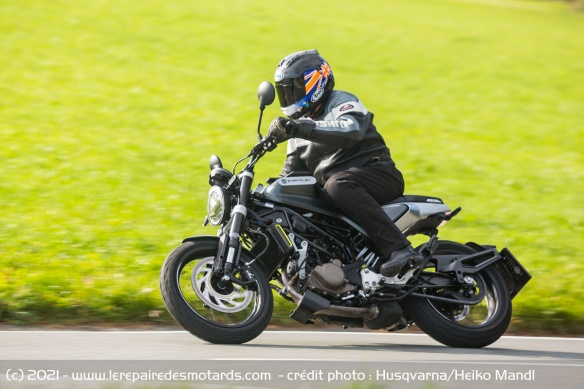 La vitesse de pointe est ici limitée à 100 km/h