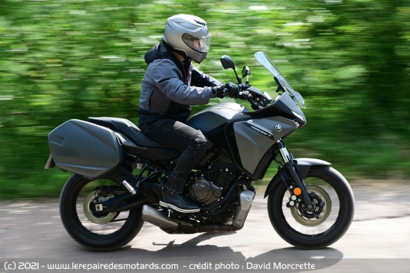 La Tracer 7 GT plus vive et agile que la V-Strom 650 XT