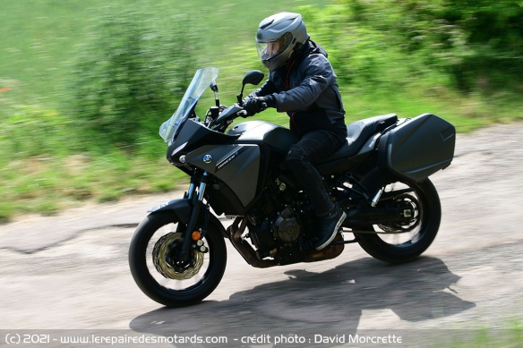 Suzuki V-Strom 650 XT / Yamaha Tracer 7 GT ex-aequo en fonction du gabarit