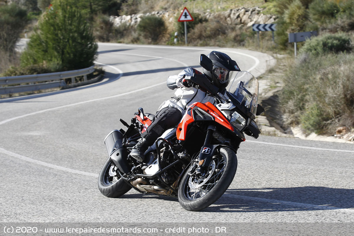 Dossier pratique équipement moto TT sable : Tenue et protection - Moto -Station