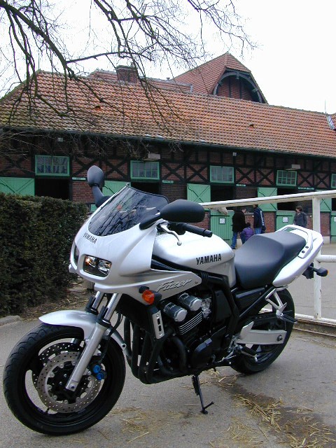 Essai moto Yamaha 600 Fazer FZS