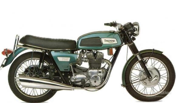 TRIUMPHTridentT150750-1089_1.jpg