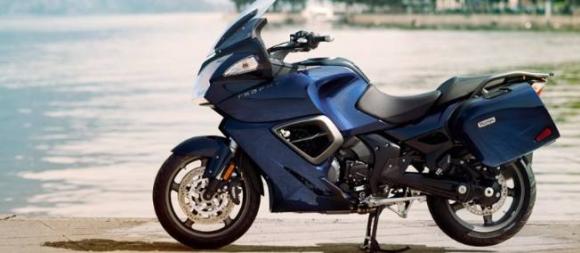 triumph-trophy-profil-1810032-jpg_1641576.JPG